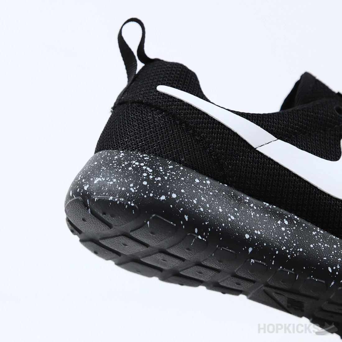 Nike Tanjun Black Running Shoes Speckled Sole Premium Batch